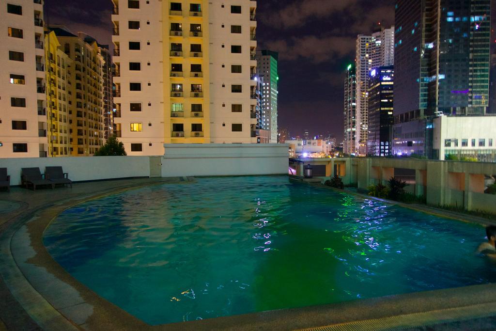 Luxury Condo At Forbeswood Parklane The Fort Bgc Makati City Room photo